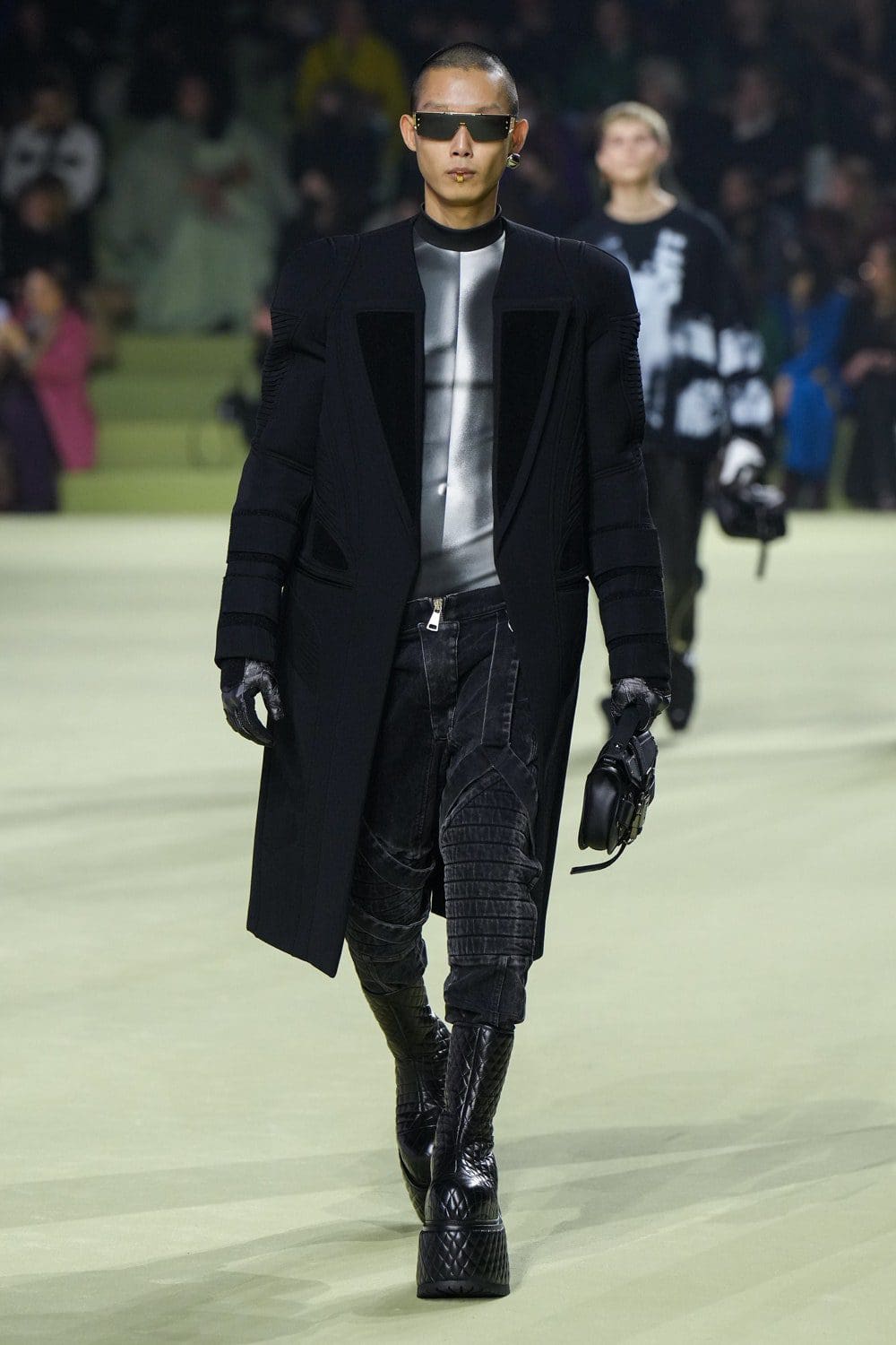 Balmain Automne Hiver 2022-2023 Paris Runway Magazine