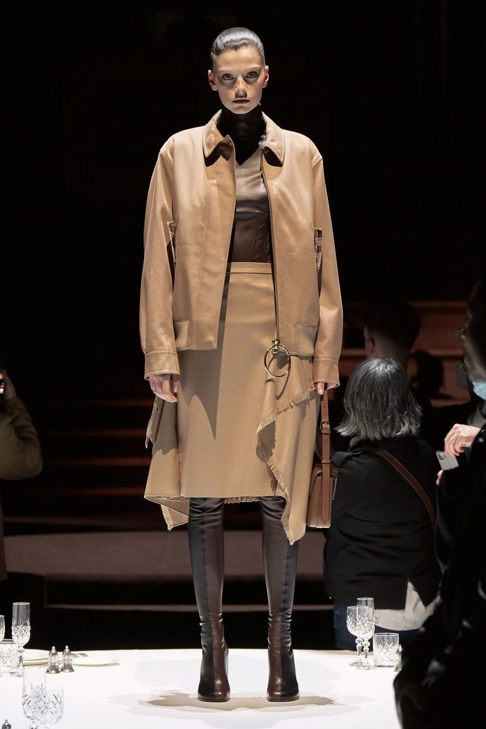 Burberry Autunno Inverno 2022-2023 Londra Runway Magazine