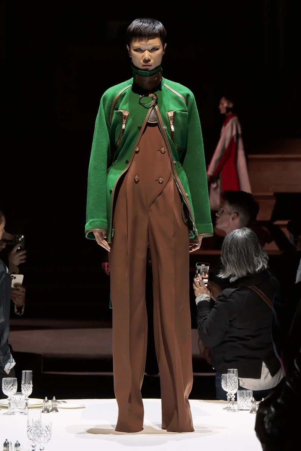 Burberry Autunno Inverno 2022-2023 Londra Runway Magazine