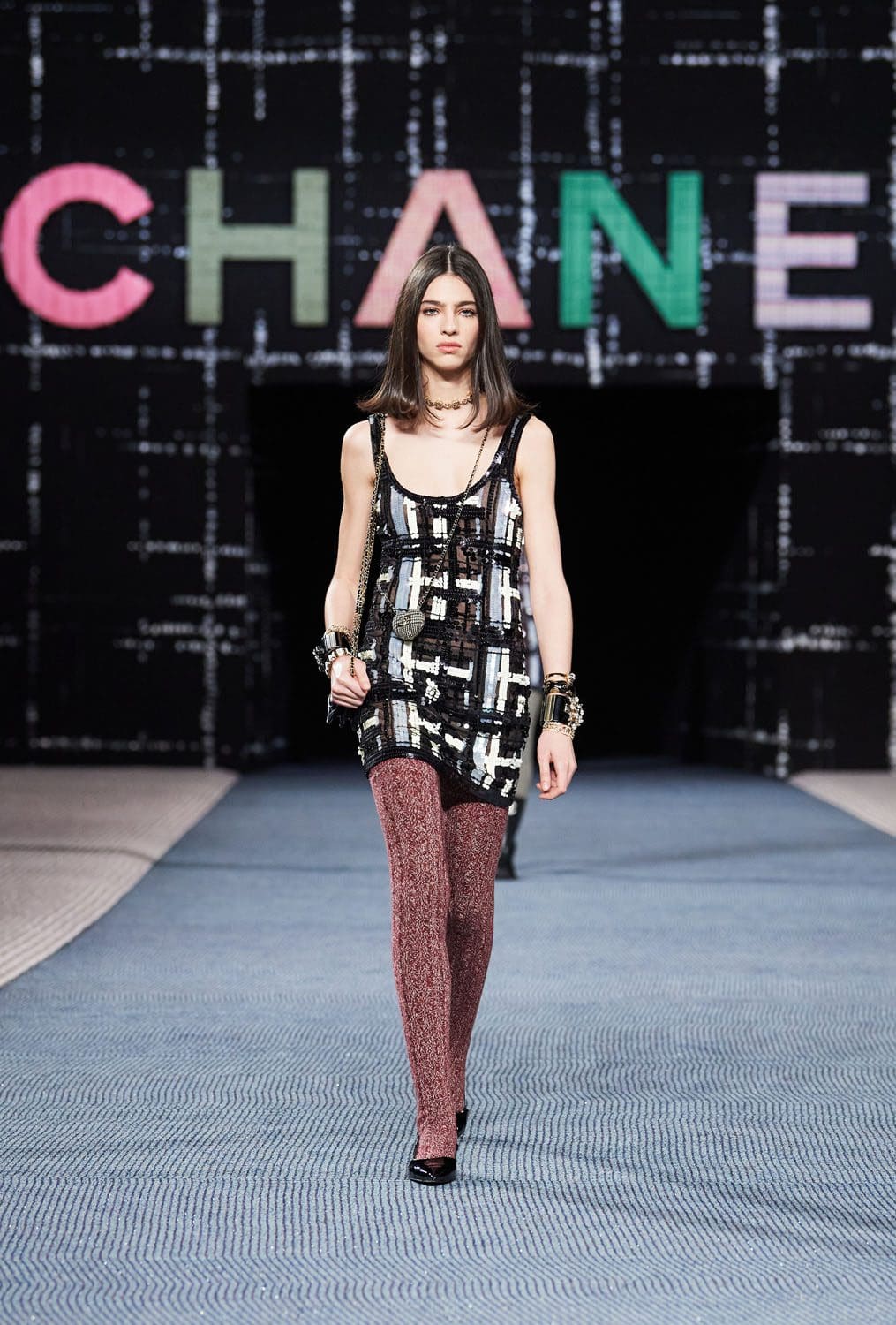 Chanel Autunno Inverno 2022-2023 Parigi Runway Magazine