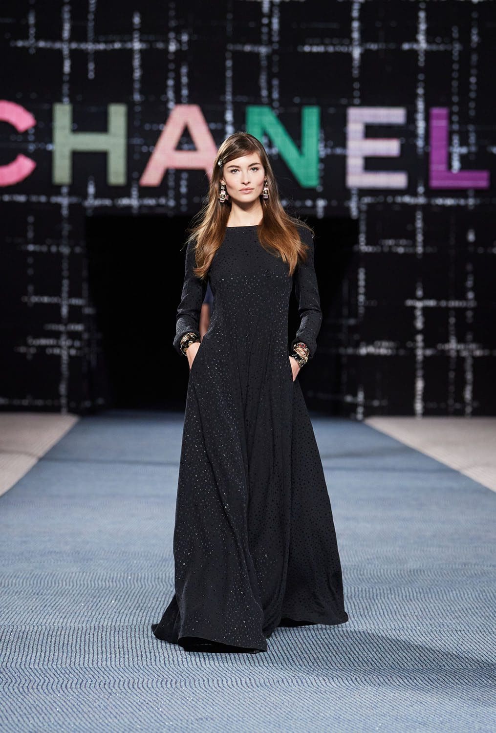Chanel Autunno Inverno 2022-2023 Parigi Runway Magazine