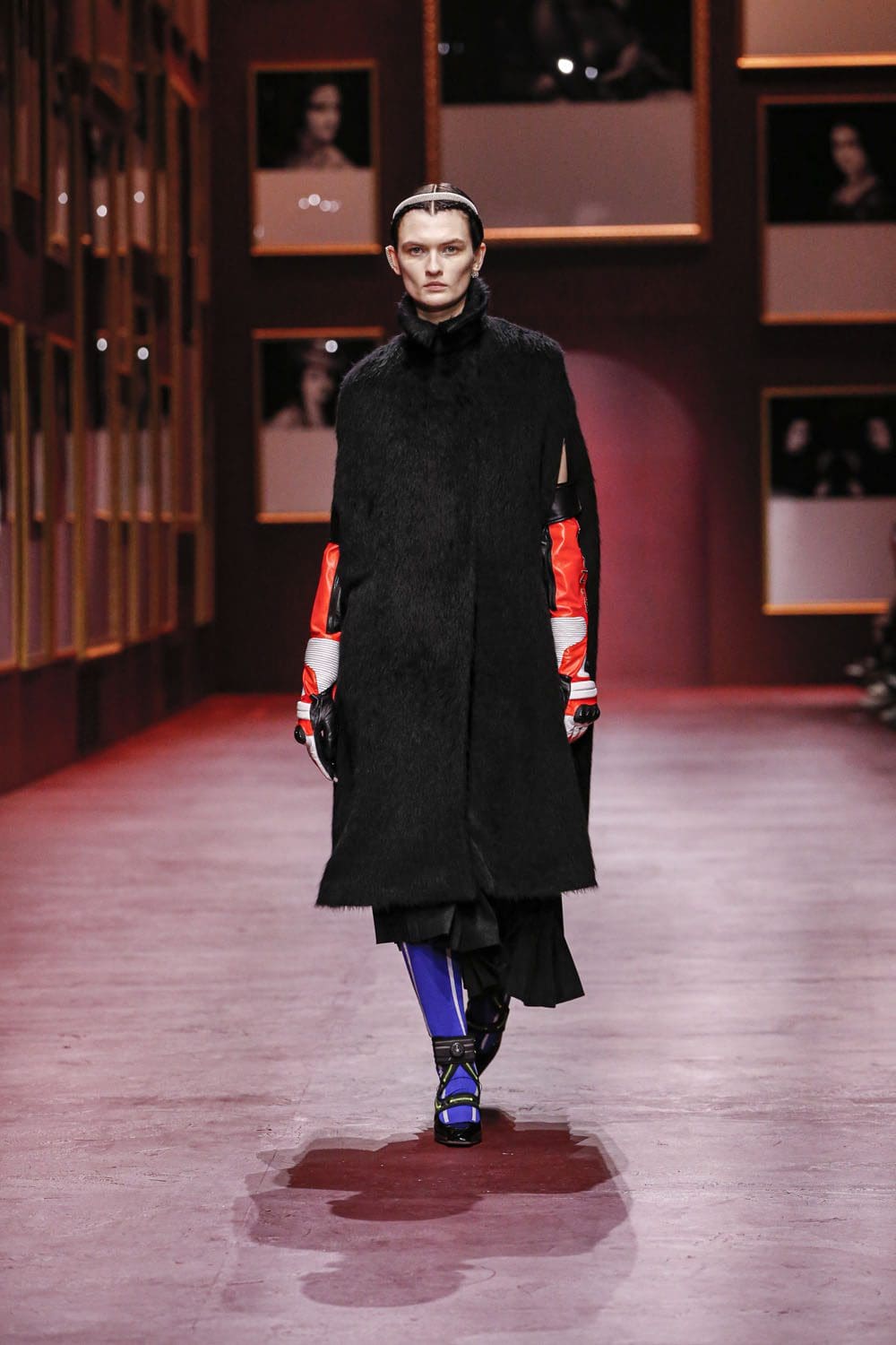 Dior Damen Herbst Winter 2022-2023 Paris Runway Magazin