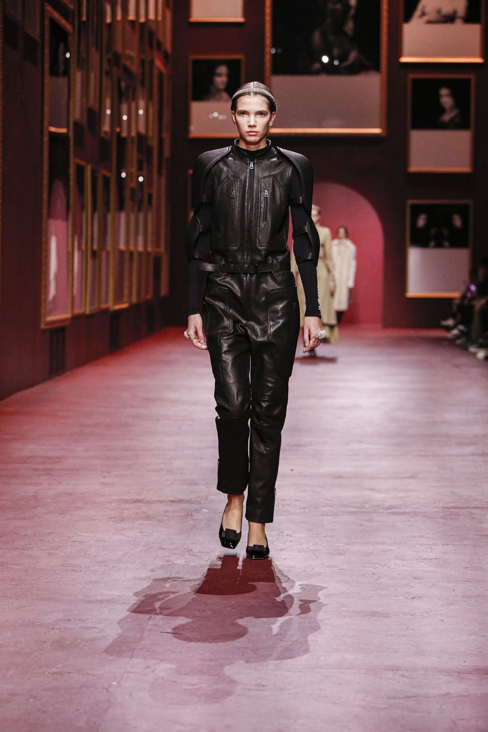 Dior Damen Herbst Winter 2022-2023 Paris Runway Magazin
