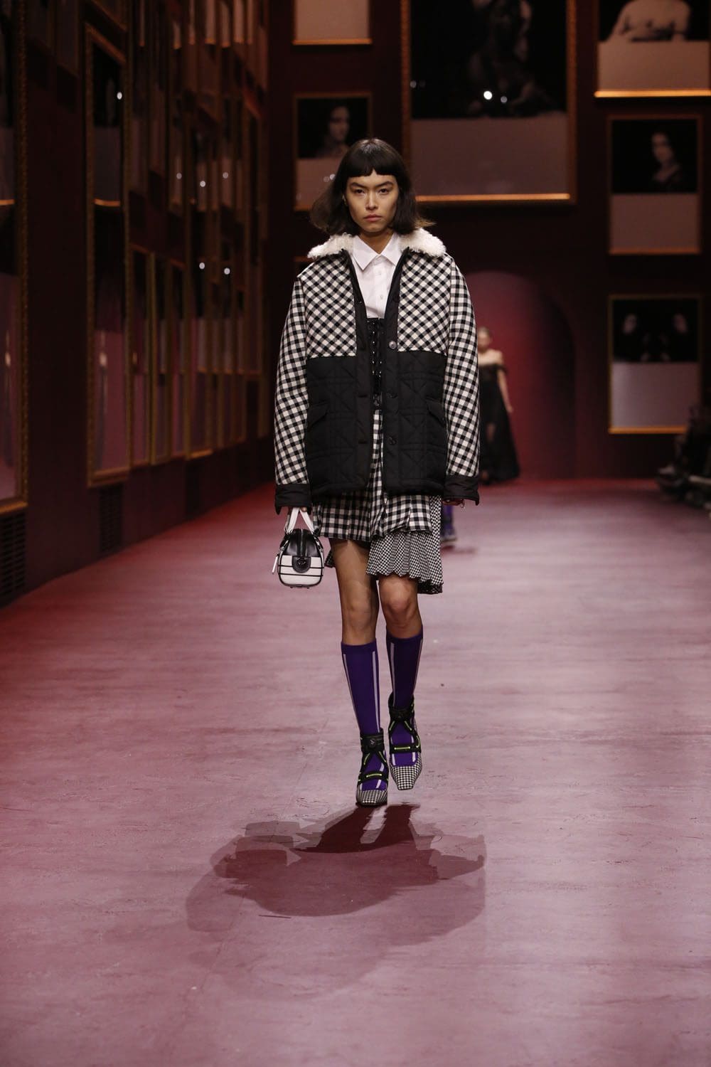 Dior Damen Herbst Winter 2022-2023 Paris Runway Magazin