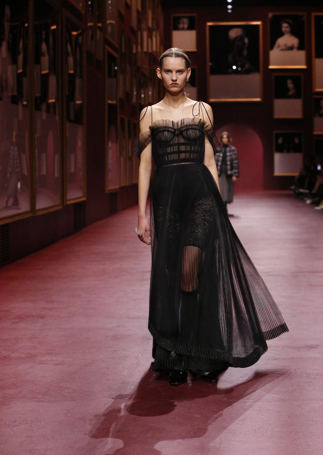 Dior Damen Herbst Winter 2022-2023 Paris Runway Magazin