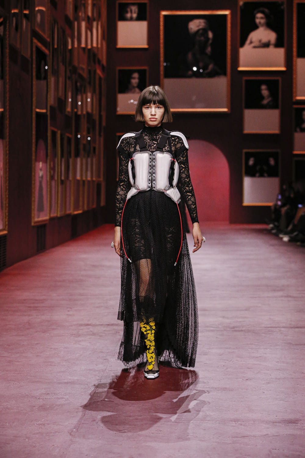 Dior Damen Herbst Winter 2022-2023 Paris Runway Magazin