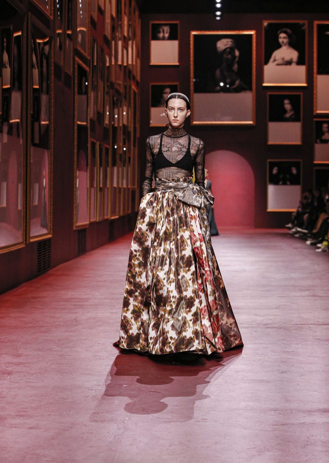 Dior Damen Herbst Winter 2022-2023 Paris Runway Magazin
