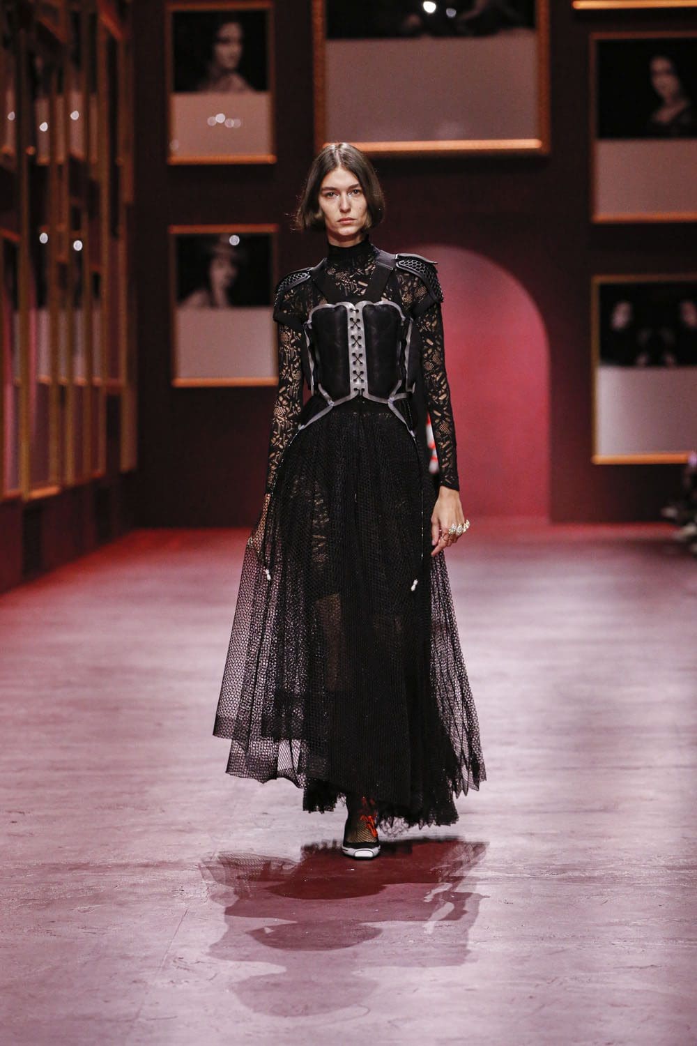Dior Damen Herbst Winter 2022-2023 Paris Runway Magazin