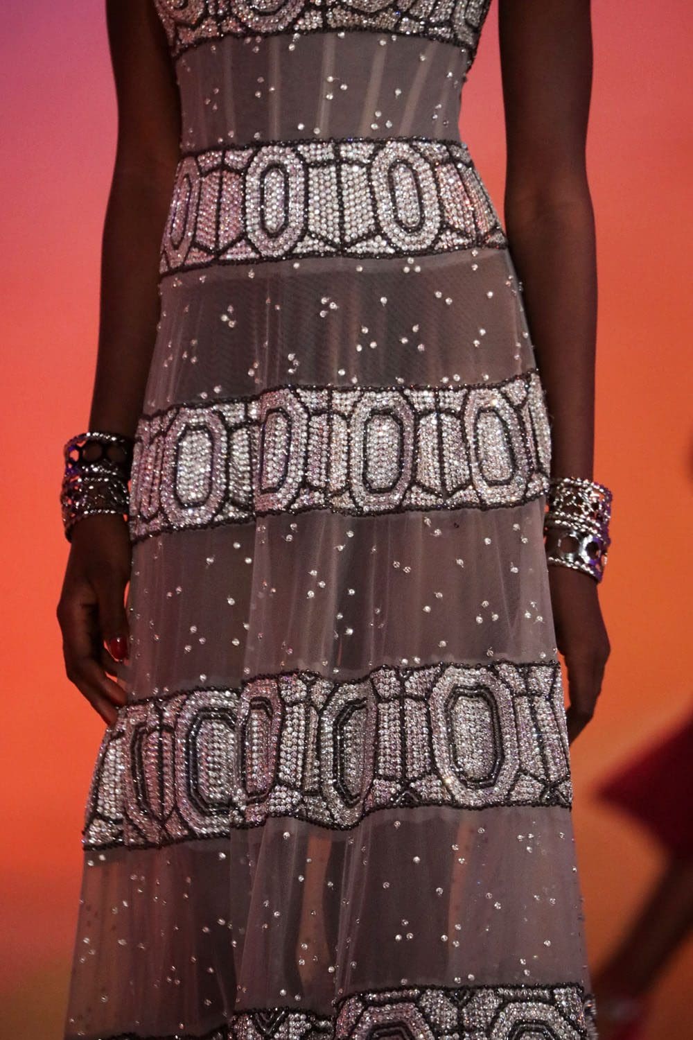 Жорж Хобейка Осень Зима 2022-2023 Париж Runway ЖурналGeorges Hobeika Fall Winter 2022-2023 Paris Runway Журнал