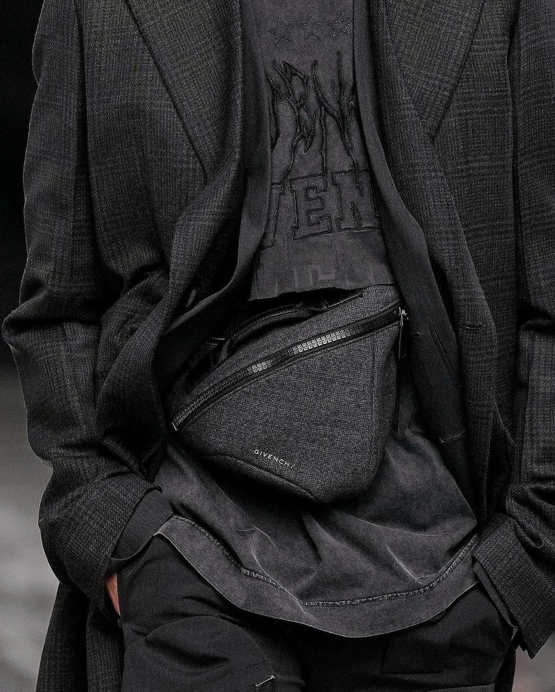 Givenchy Automne Hiver 2022-2023 Runway Magazine