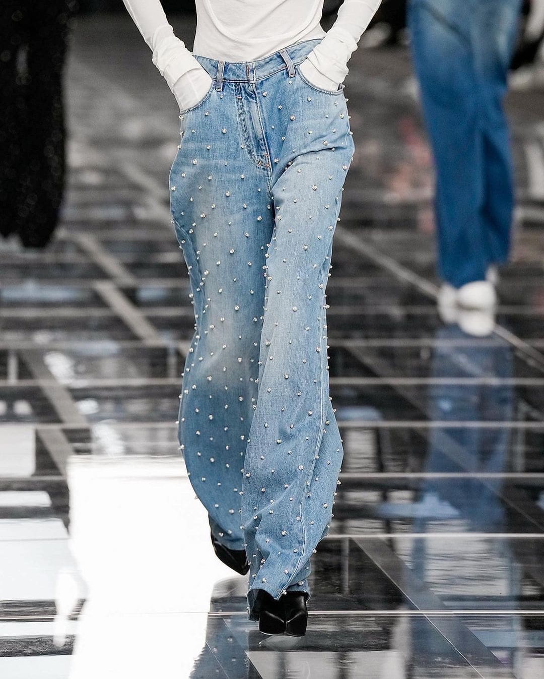 Givenchy Automne Hiver 2022-2023 Runway Magazine
