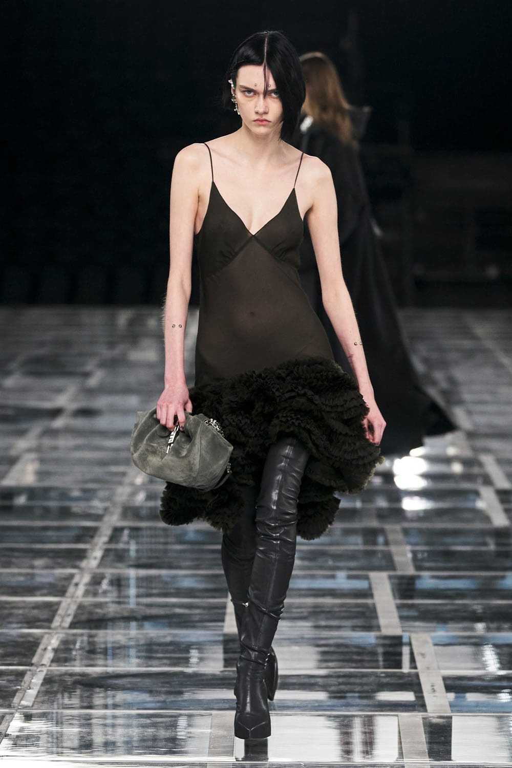Givenchy Automne Hiver 2022-2023 Runway Magazine