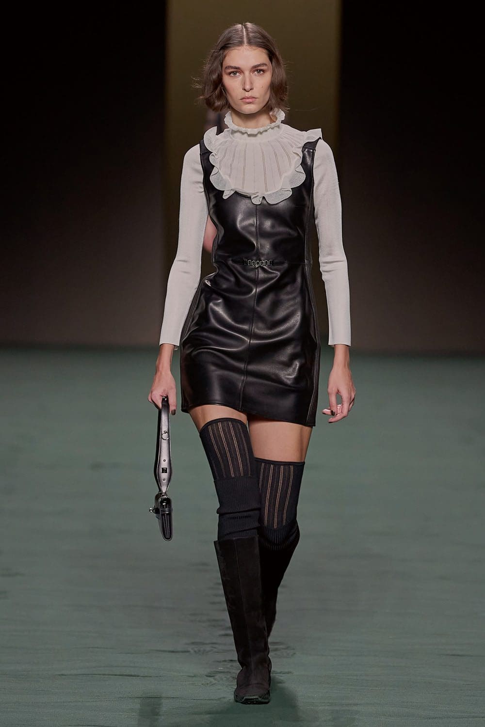 Hermes Herbst Winter 2022-2023 Paris Runway Magazin