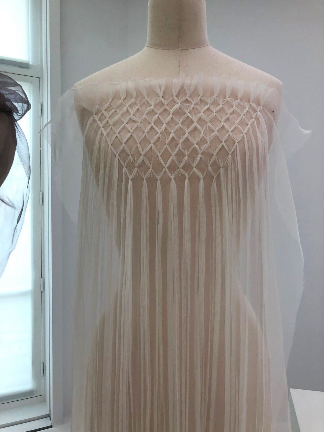 Внутри DIOR GALERIE 30 Montaigne by RUNWAY ЖУРНАЛ