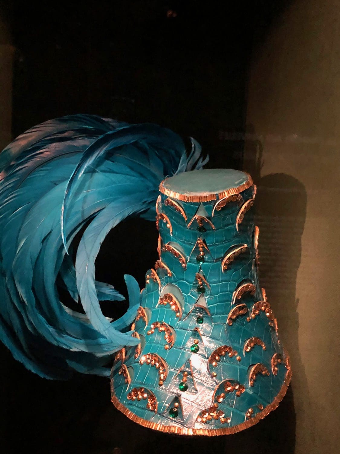 Внутри DIOR GALERIE 30 Montaigne by RUNWAY ЖУРНАЛ