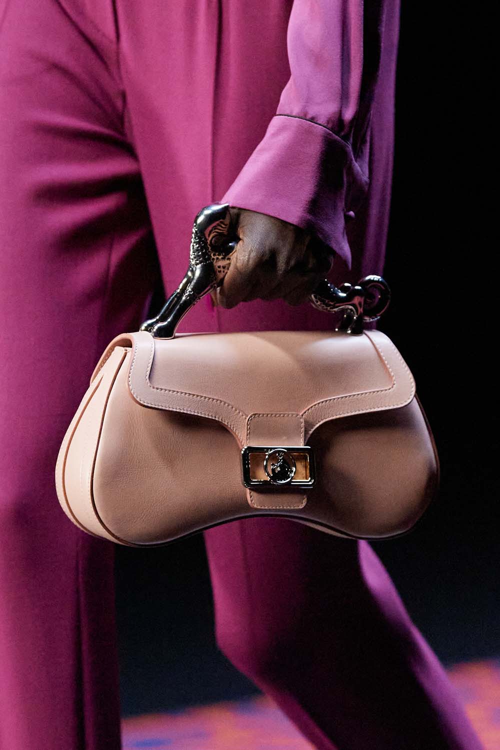 Lanvin Otoño Invierno 2022-2023 París Runway Revista