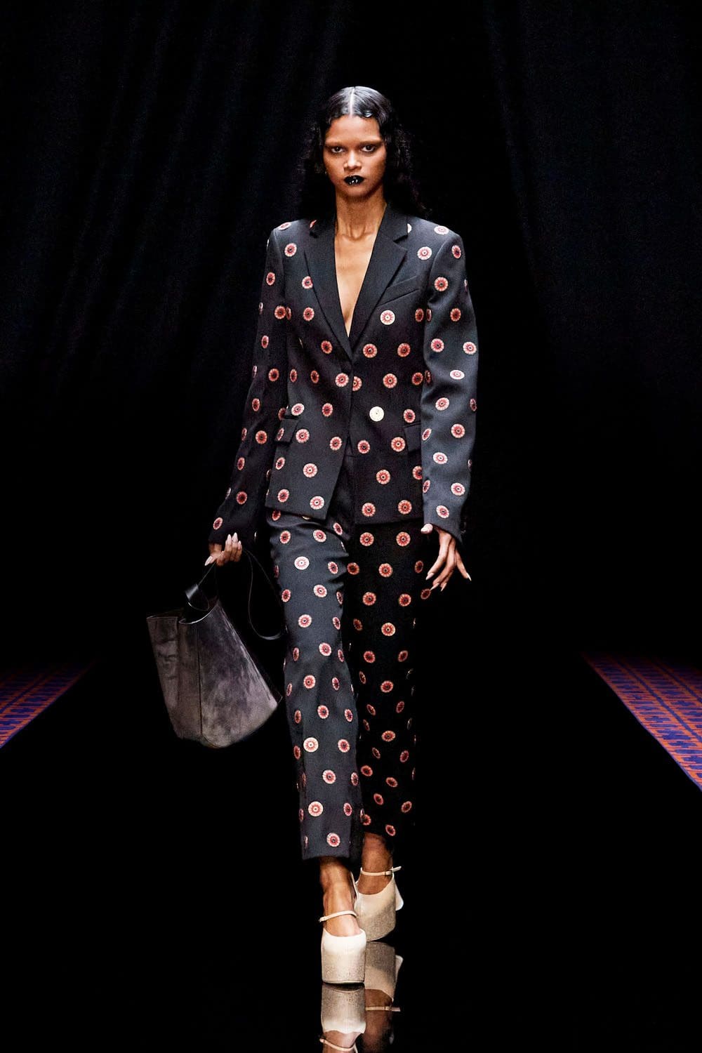 Lanvin Otoño Invierno 2022-2023 París Runway Revista