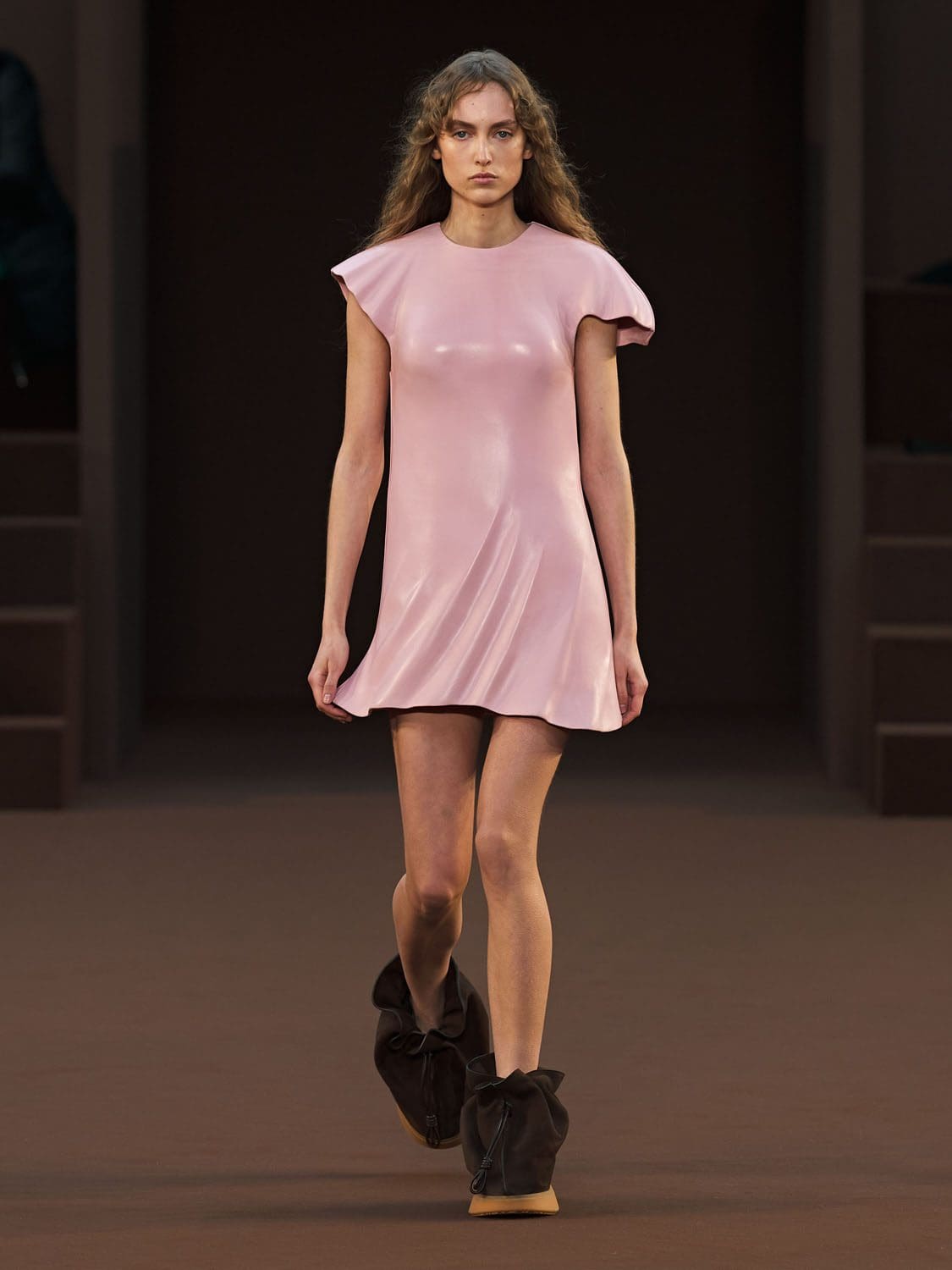 Loewe Otoño Invierno 2022-2023 París Runway Revista