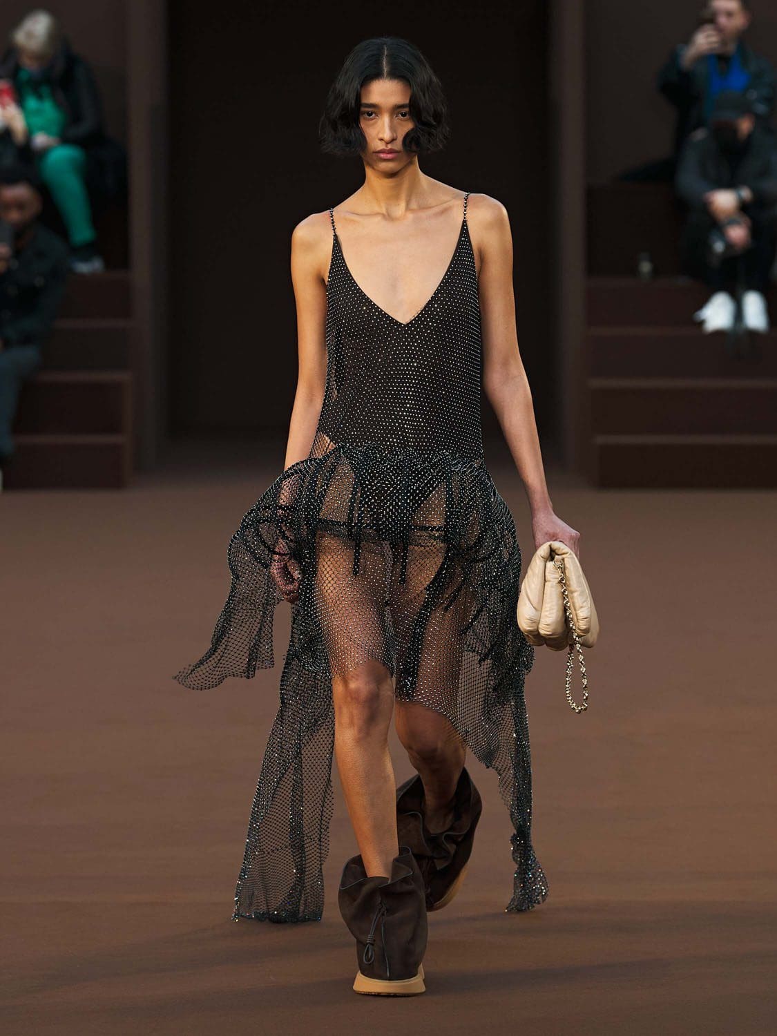 Loewe Otoño Invierno 2022-2023 París Runway Revista