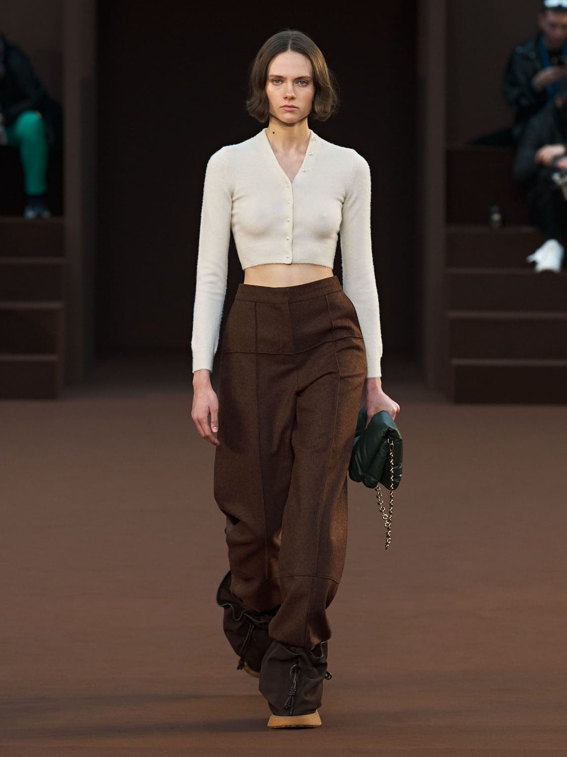 Loewe Otoño Invierno 2022-2023 París Runway Revista