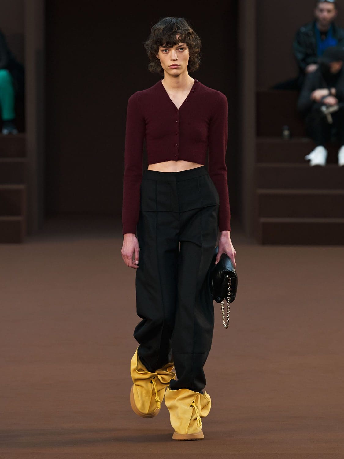Loewe Otoño Invierno 2022-2023 París Runway Revista