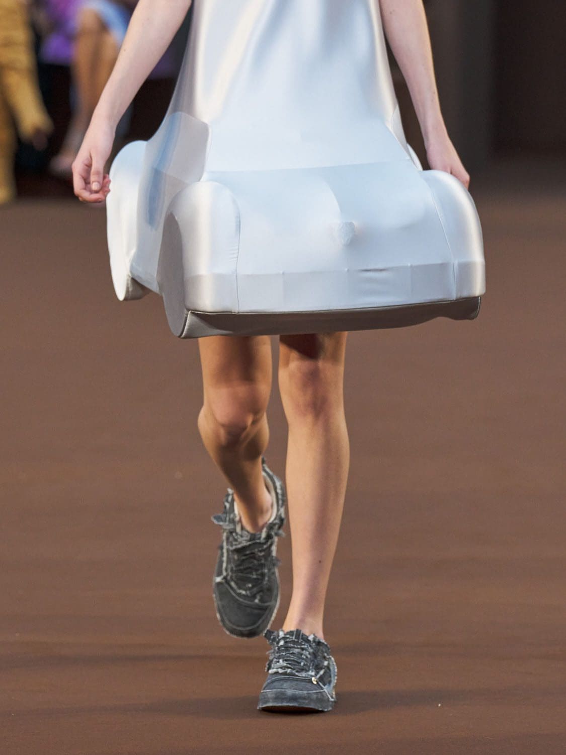Loewe Otoño Invierno 2022-2023 París Runway Revista