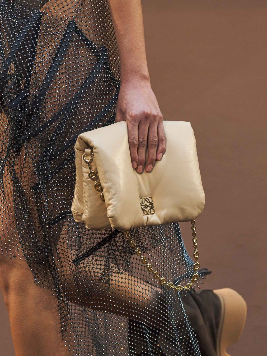 Loewe Otoño Invierno 2022-2023 París Runway Revista