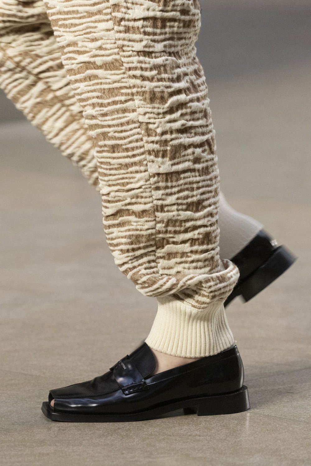 Sacs et Chaussures Louis Vuitton Automne 2022-2023 Runway Magazine