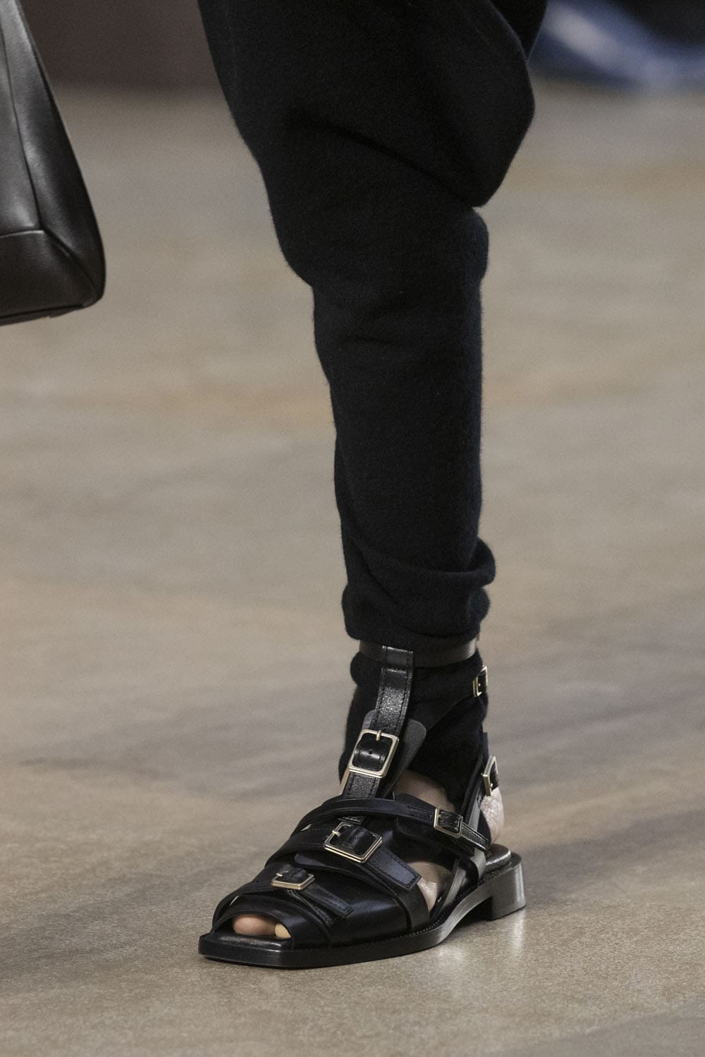 Sacs et Chaussures Louis Vuitton Automne 2022-2023 Runway Magazine