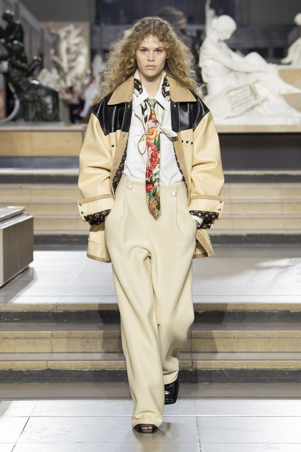 Louis Vuitton Automne-Hiver 2022-2023 Runway Magazine