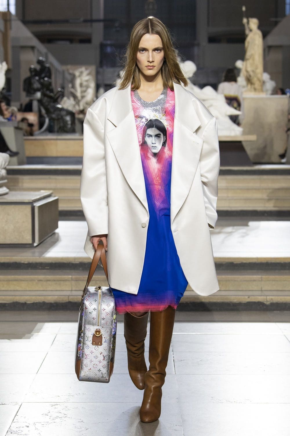 Louis Vuitton Automne-Hiver 2022-2023 Runway Magazine