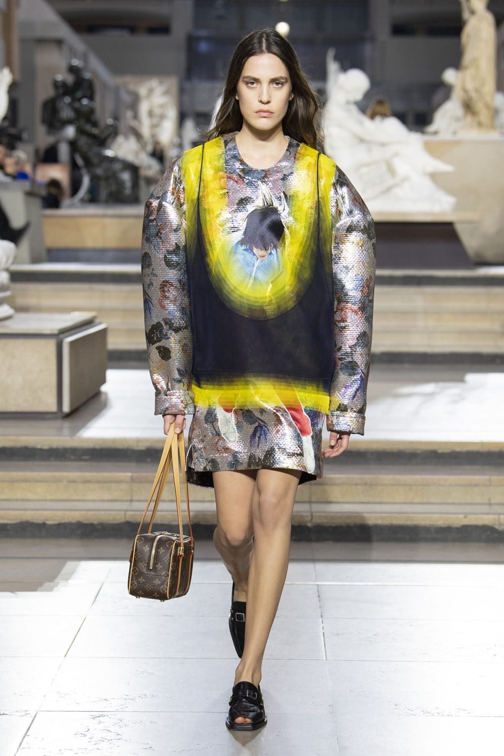Louis Vuitton Automne-Hiver 2022-2023 Runway Magazine