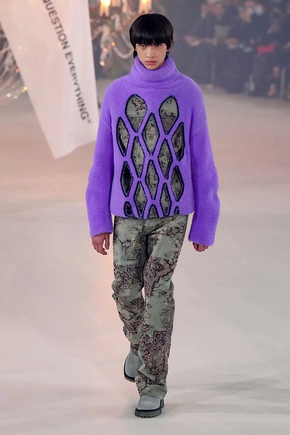 Off-White Outono 2022-2023 Paris Runway revista