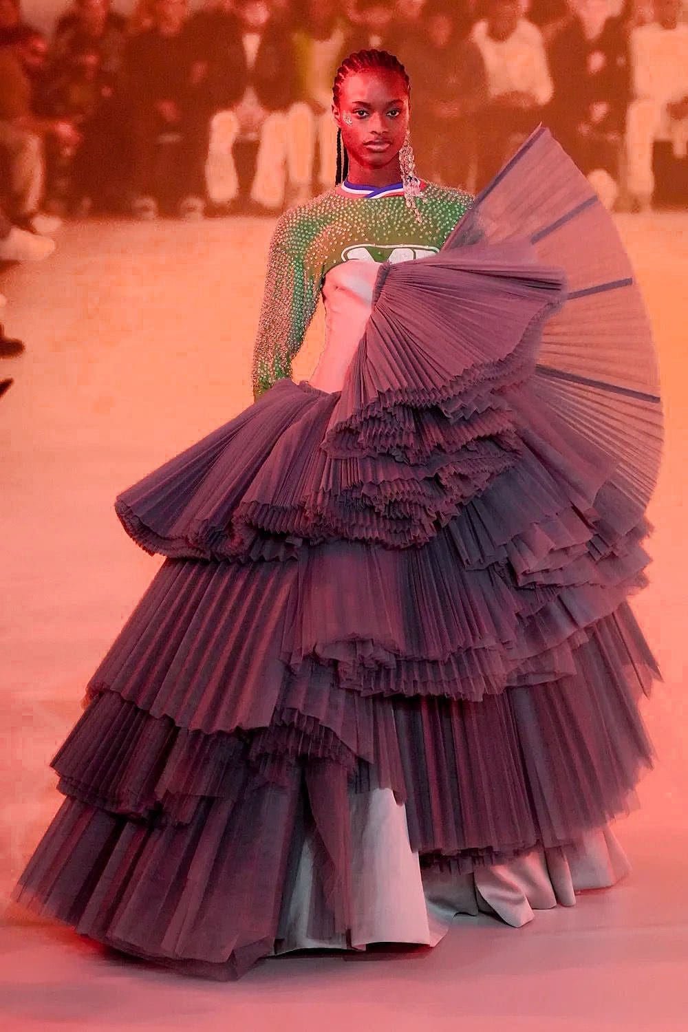 Off-White Outono 2022-2023 Paris Runway revista