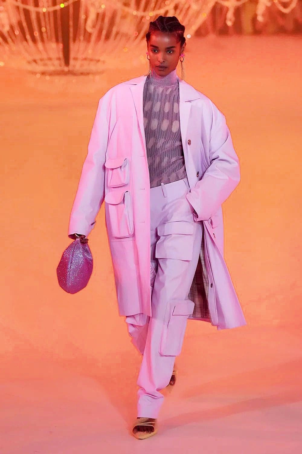 Off-White Outono 2022-2023 Paris Runway revista