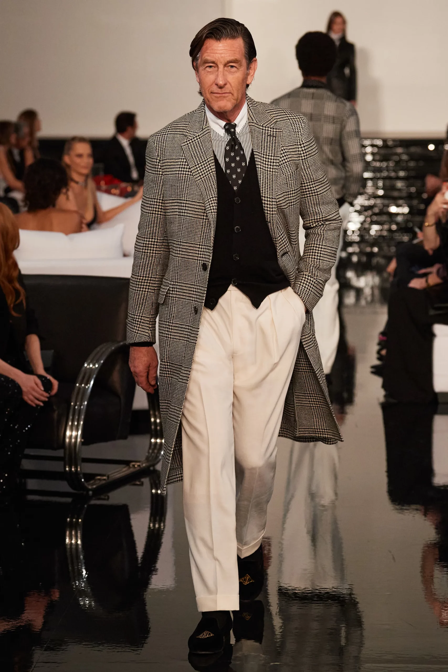 Ralph Lauren 2022-2023 秋冬纽约时装秀 Runway 杂志