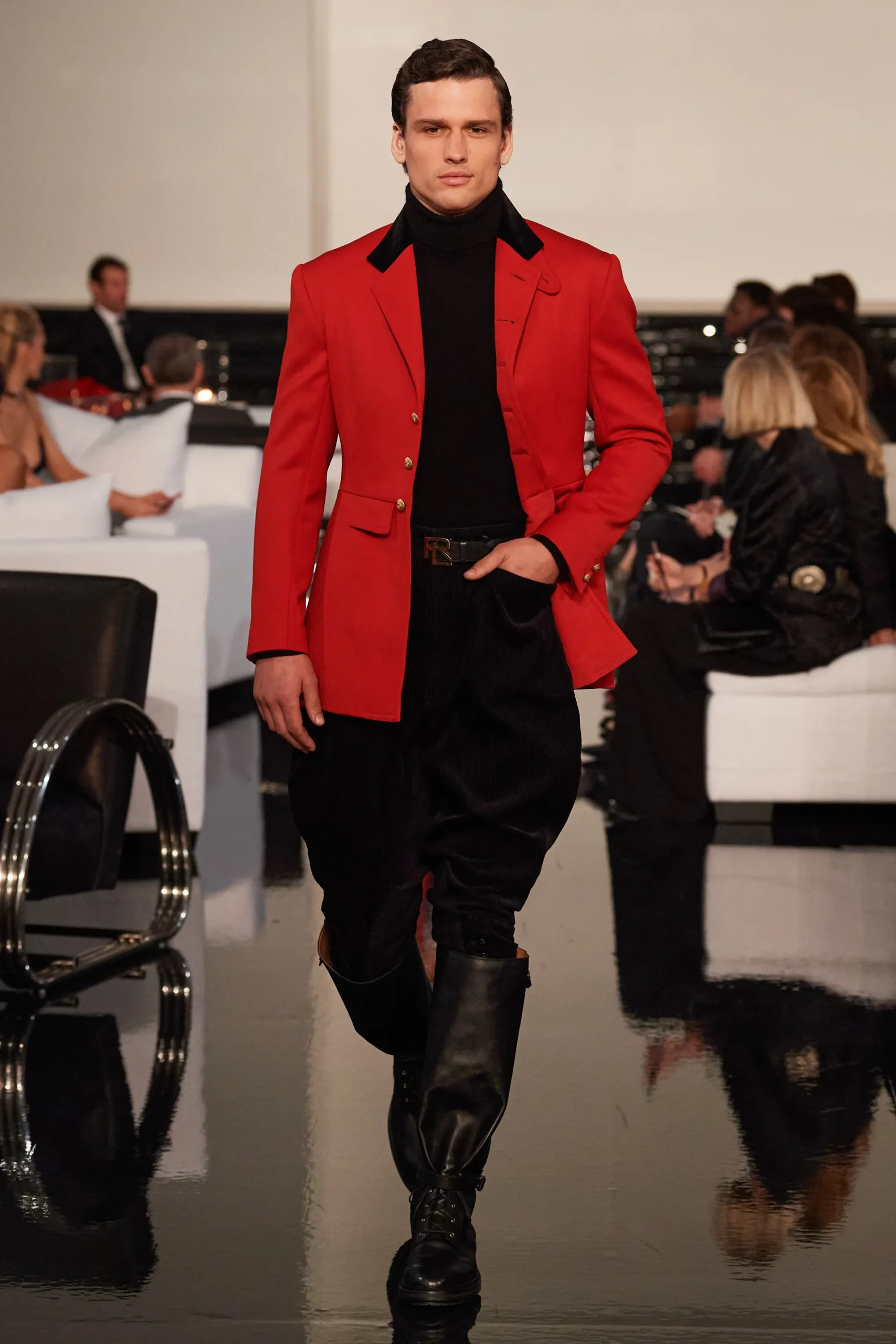 Ralph Lauren 2022-2023 秋冬纽约时装秀 Runway 杂志