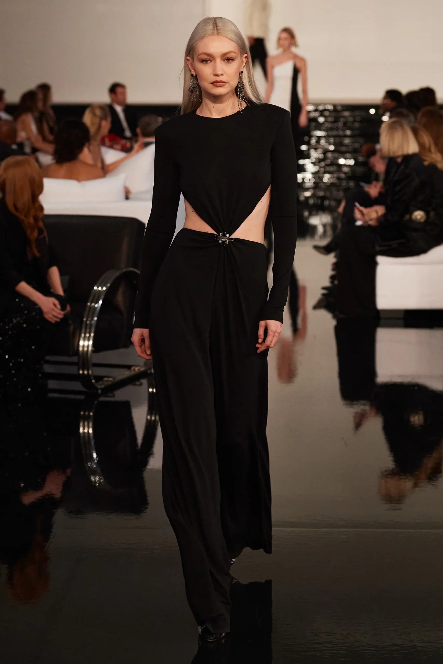 Ralph Lauren 2022-2023 秋冬纽约时装秀 Runway 杂志