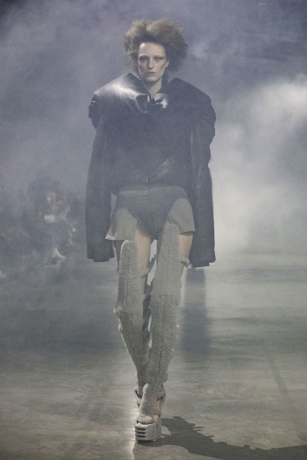 Rick Owens Autunno Inverno 2022-2023 Parigi Runway Magazine