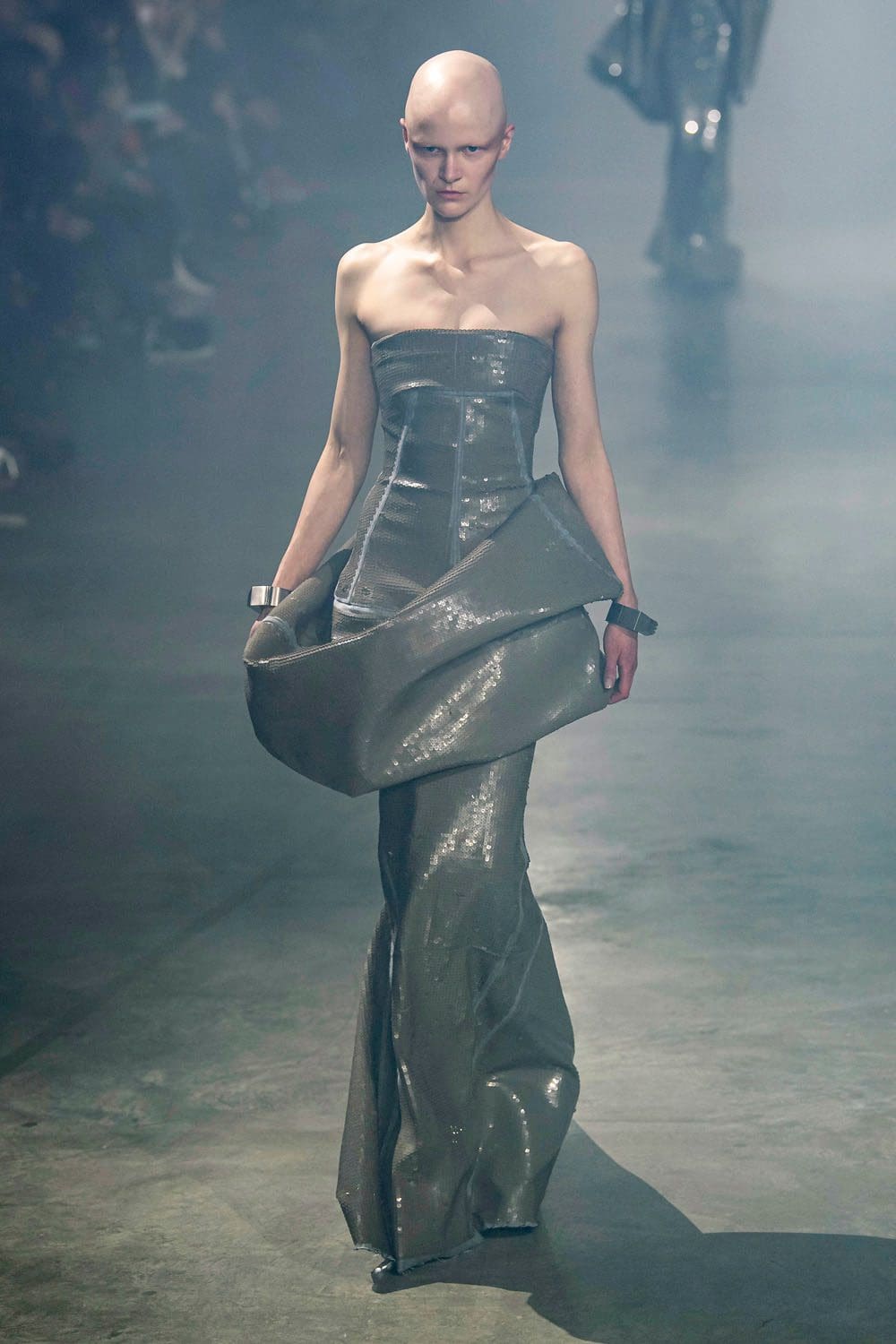 Rick Owens Autunno Inverno 2022-2023 Parigi Runway Magazine