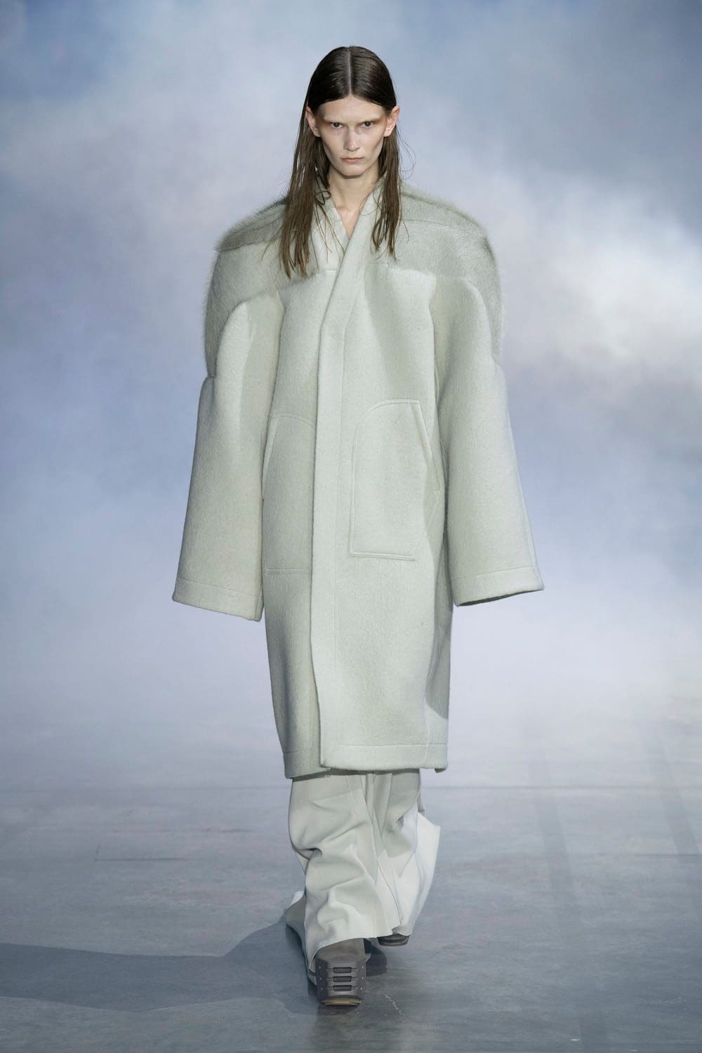 Rick Owens Autunno Inverno 2022-2023 Parigi Runway Magazine