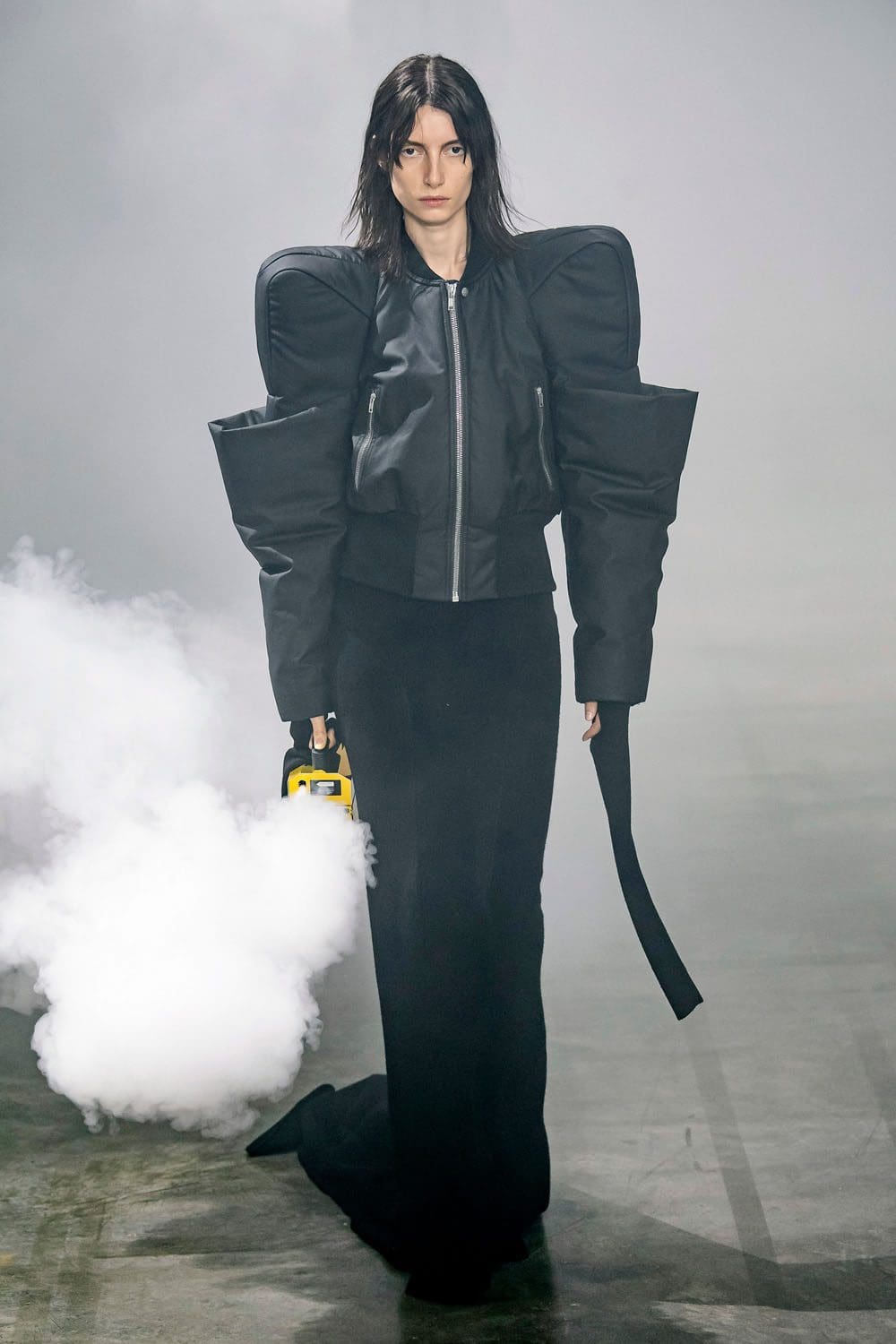 Rick Owens Autunno Inverno 2022-2023 Parigi Runway Magazine