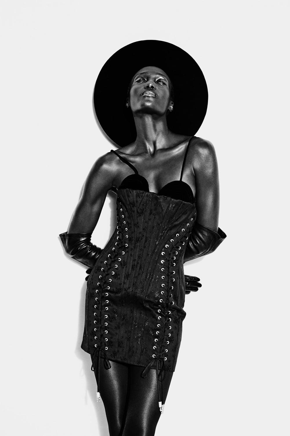 Schiaparelli Herbst Winter 2022-2023 Runway Magazin