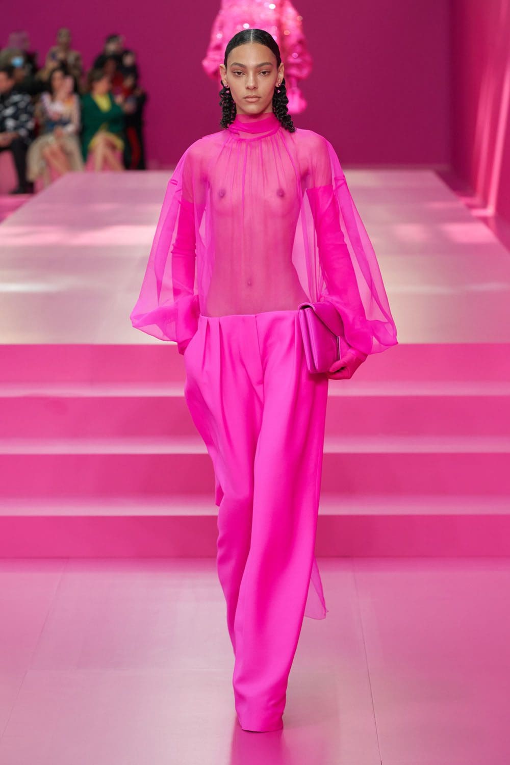 Valentino Otoño Invierno 2022-2023 París Runway Revista