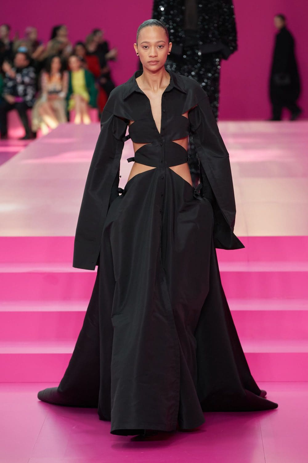 Valentino Otoño Invierno 2022-2023 París Runway Revista