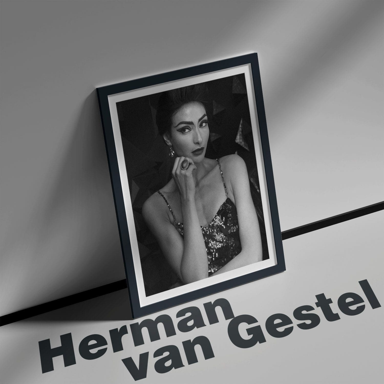 Herman van Gestel - Revisiter les classiques - RUNWAY MAGAZINE Couverture 2022