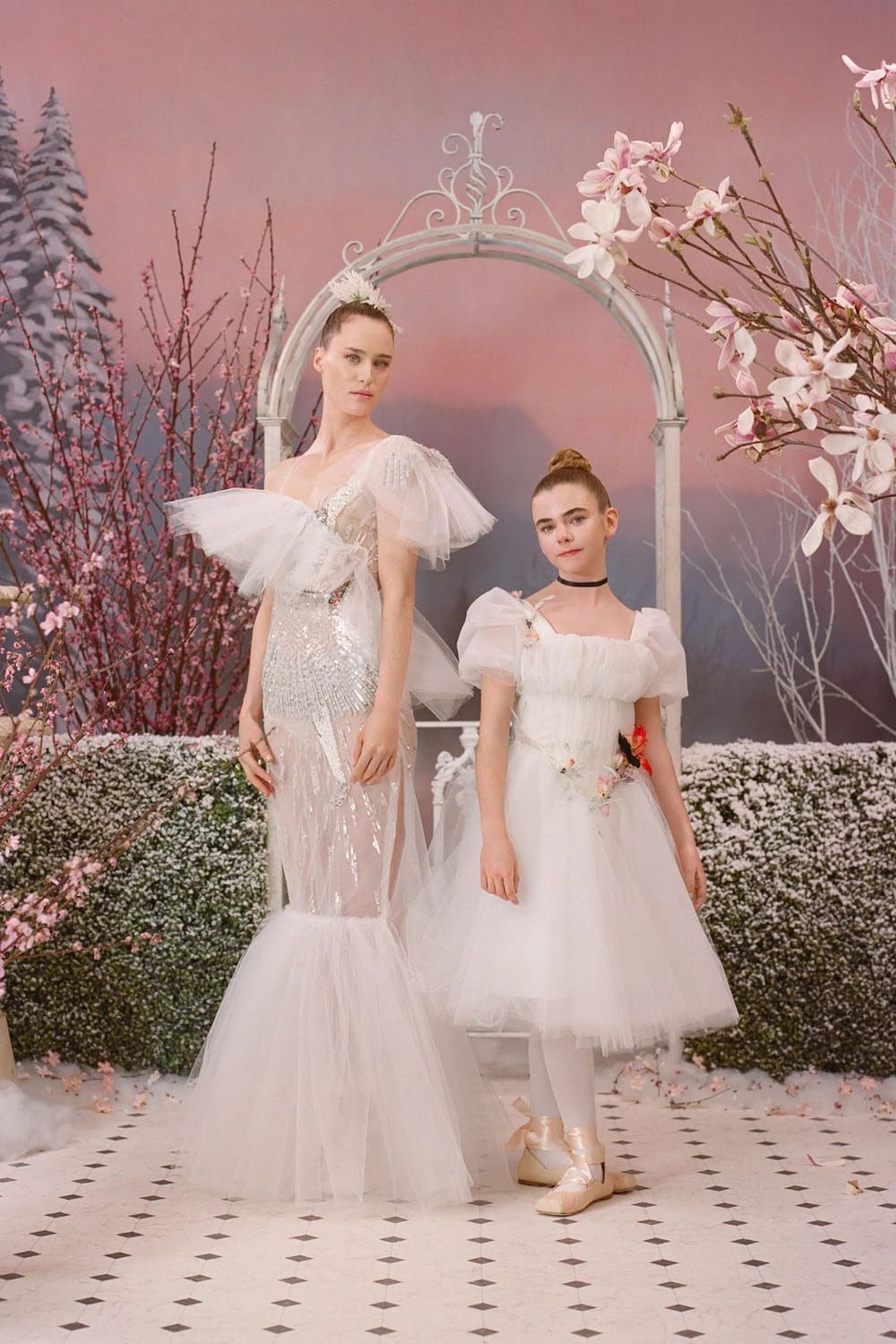 Rodarte осень-зима 2022 2023 дизайн Кейт и Лауры Малливи, фото Дарьи Кобаяши Рич runway журнал (49)