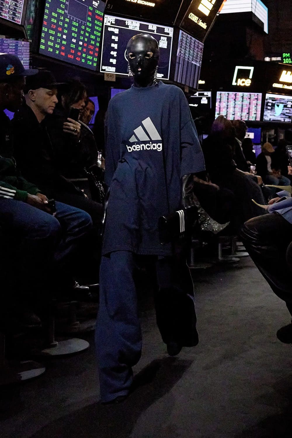 Balenciaga Resort 2023 New York Runway Magazine