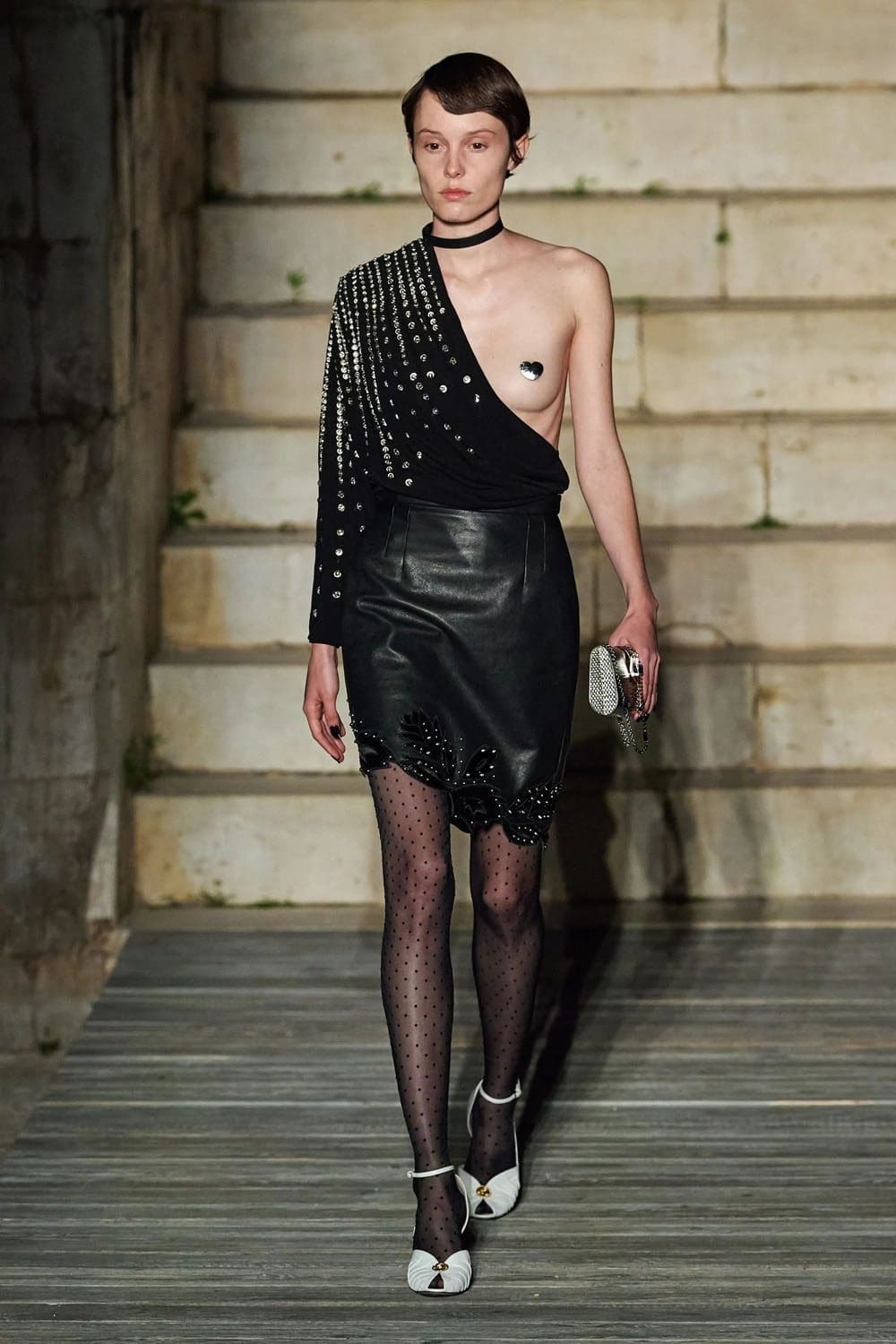 gucci kreuzfahrt 2023 resort runway Zeitschrift (30)