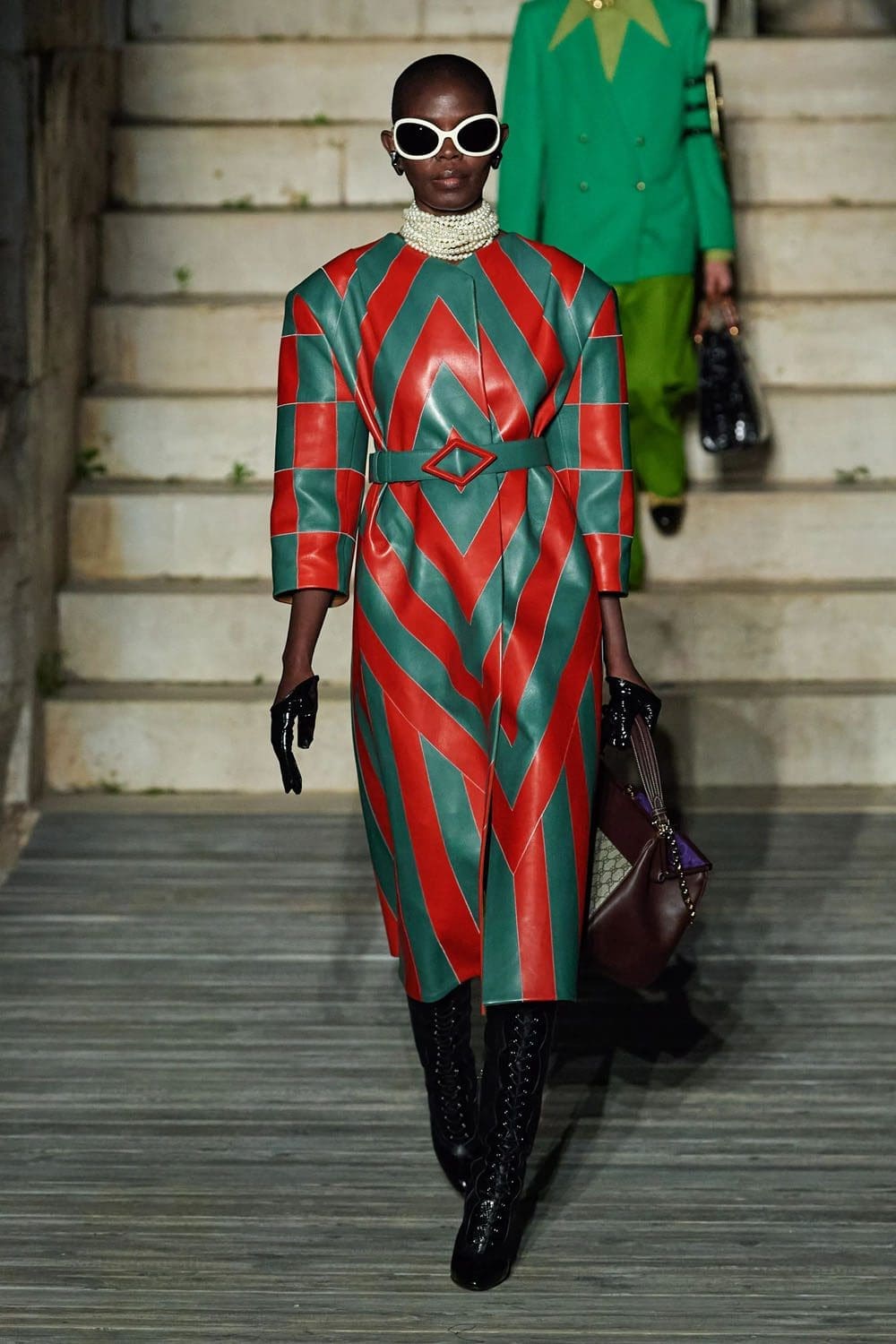 gucci kreuzfahrt 2023 resort runway Zeitschrift (93)